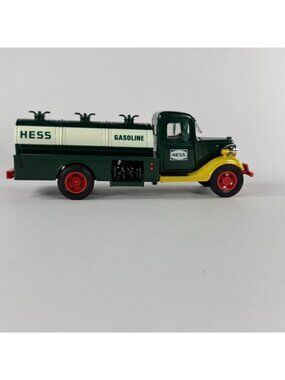 Vintage Hess 1933 Gasoline Delivery Truck Collectible Model With Box